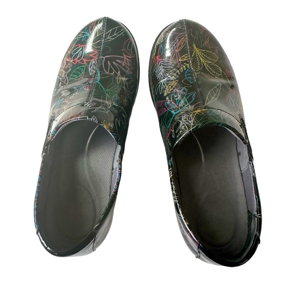 Dansko Women's Slip Resistant Black Multi Colored Work Clogs, size 7 - Picture 4 of 11